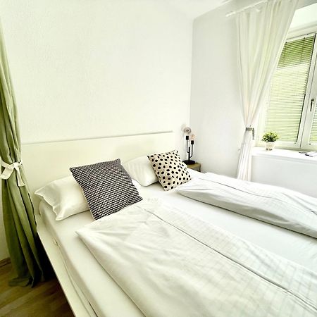 Contactless Self-Check-In - City Apartment Zum Wohlfuhlen Ans16 Graz Esterno foto