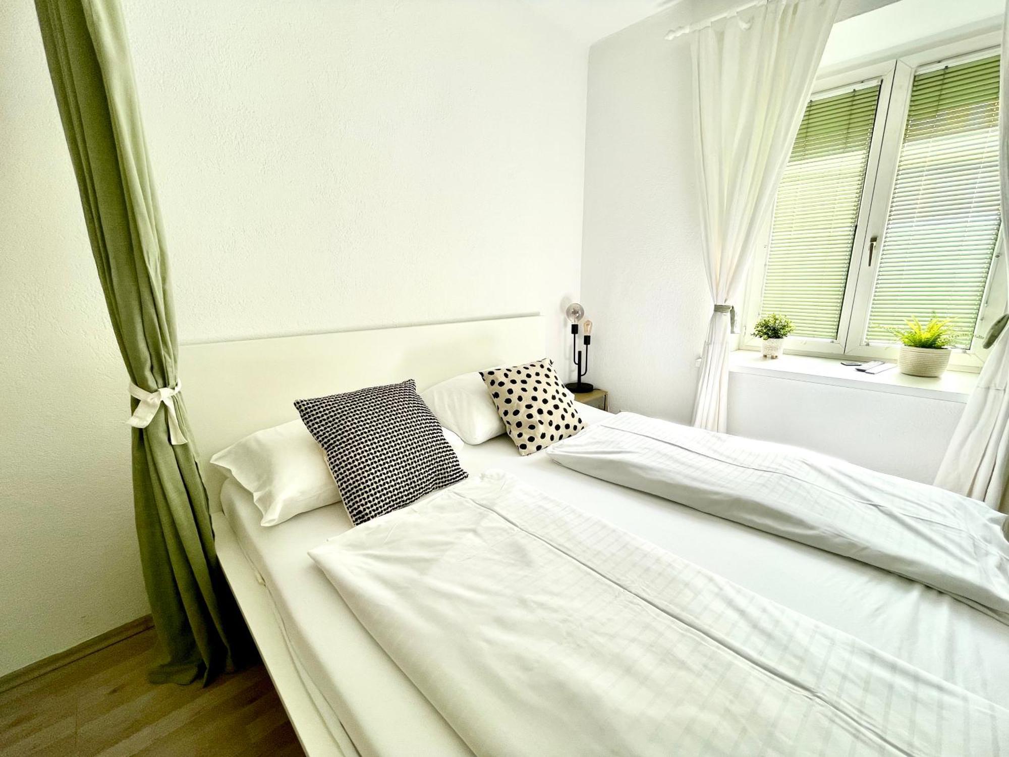 Contactless Self-Check-In - City Apartment Zum Wohlfuhlen Ans16 Graz Esterno foto
